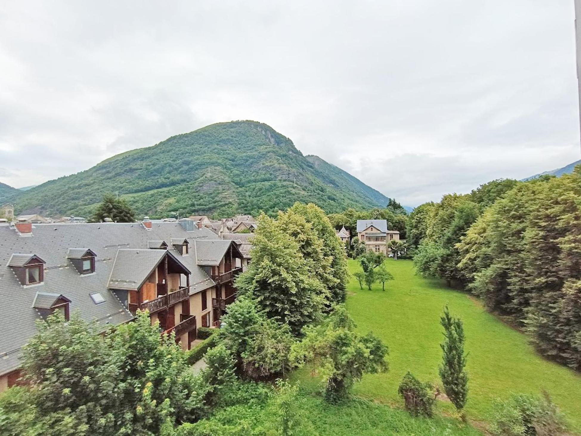 Apartament Chez Charlotte, T3 Duplex, Vue Montagne, Parking Gratuit, Ascenseur, 4 Personnes Bagnères-de-Luchon Zewnętrze zdjęcie